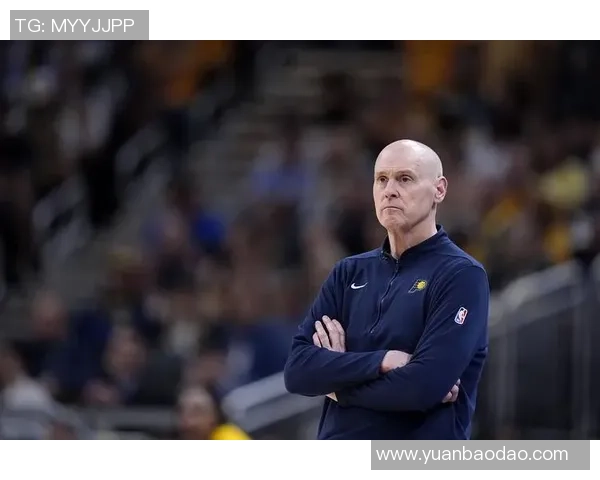 足球怪教练的奇妙战术与执教哲学揭秘，如何改变球队命运与球员心态